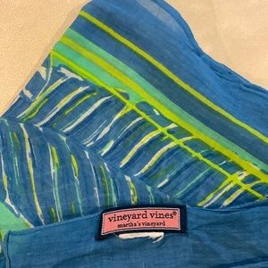 Vineyard Vines whisper thin scarf w/colorful feather motif measures ~28x80” ish